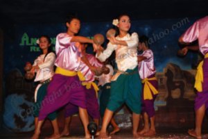 Camobian Dance eve local dance