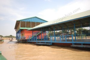 Tonle Sap lake - floating school