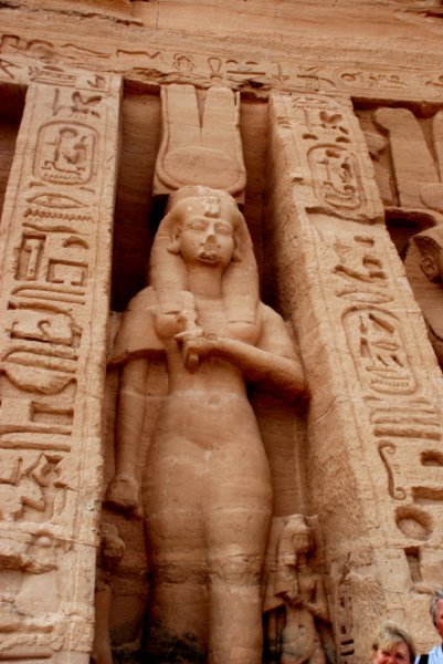 Abu Simbel Neferteri