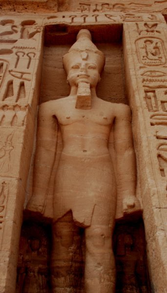 Abu Simbel Ramesses II with his left leg ahead and closed fist (in-charge position)