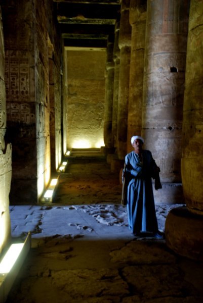Abydos painted pillars and walls