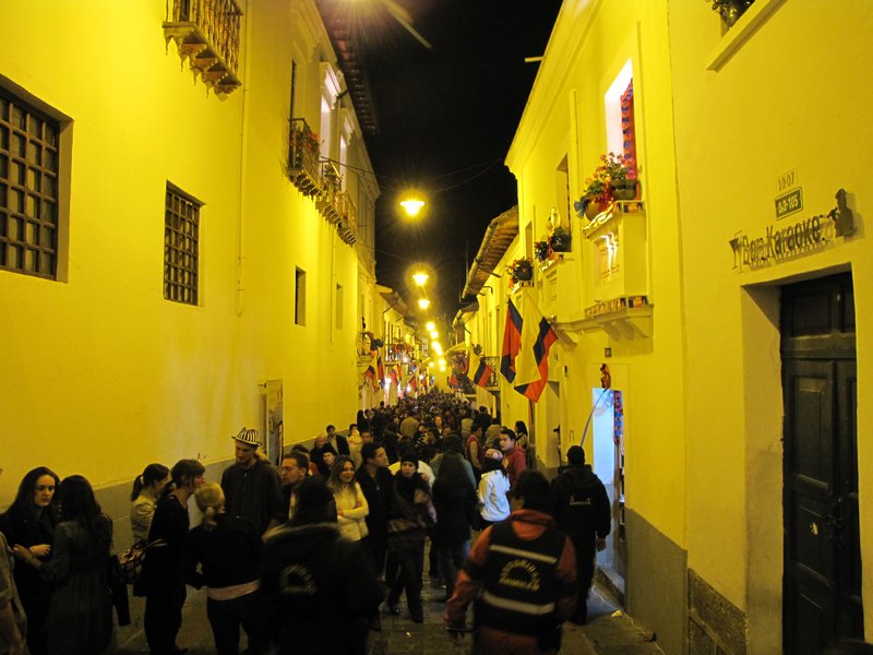 Calle Ronda at night