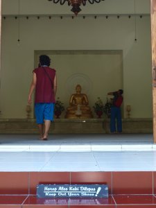 modern buddhist temple