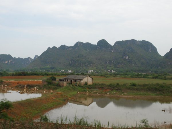 Train from Hanoi to Nanning