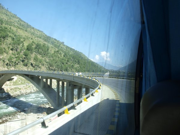 Road to Manali