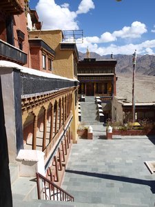 thiksey courtyard