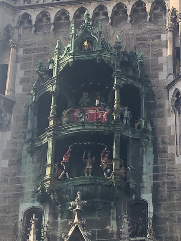 Glockenspiel, Munich