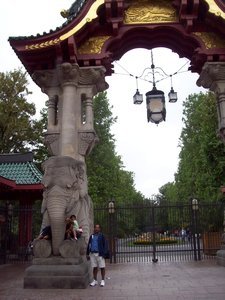 11e.Berlin-Entrance to the Zoo