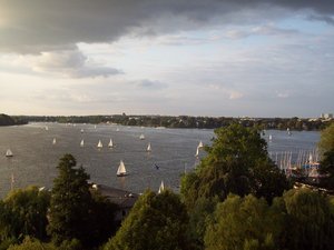 12b.Hamburg lake sailing boats-beautiful sight