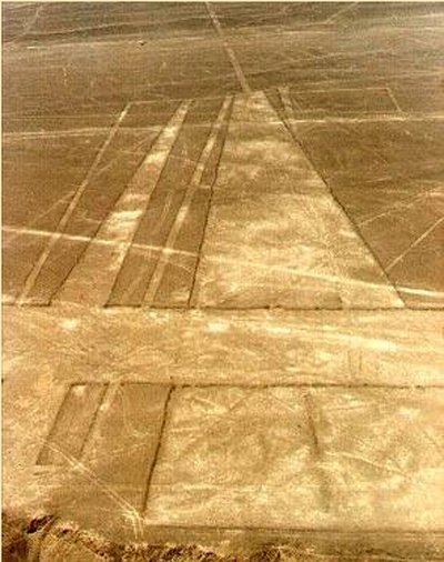 Trapezium Figures, Nazca Lines