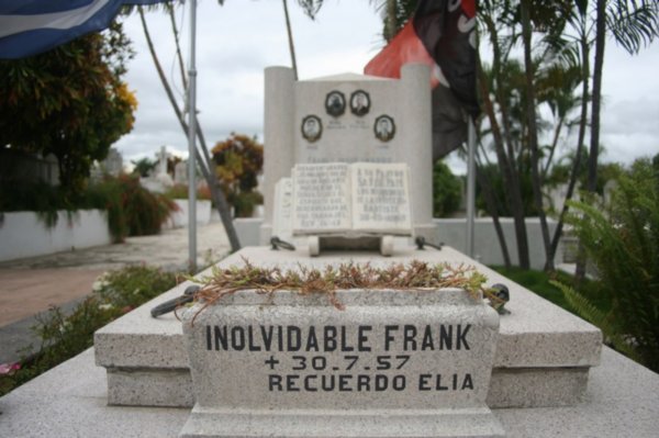 Grave of Frank Pais