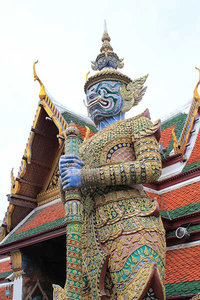Yaksha keeping watch over Wat Phra Kaew