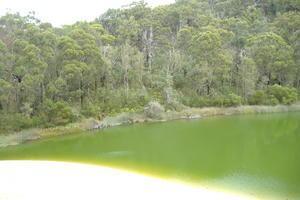 Lake wabby.. nice and green!