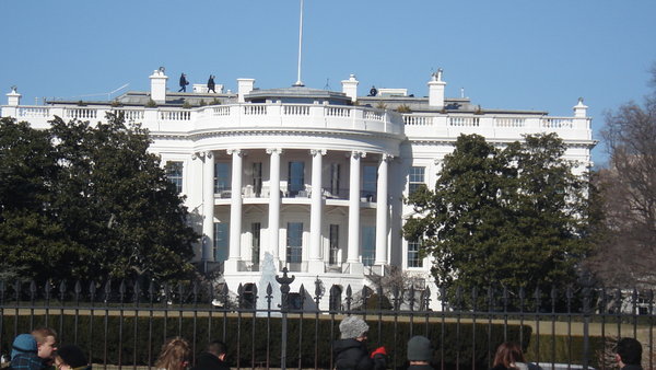 Da White House - læg mærke til snigskytterne på taget!