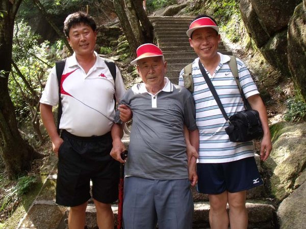 These three jogged down on my way up...I dont know what they gave this old man to get him up and down this mountain but I wish theyd given me some.