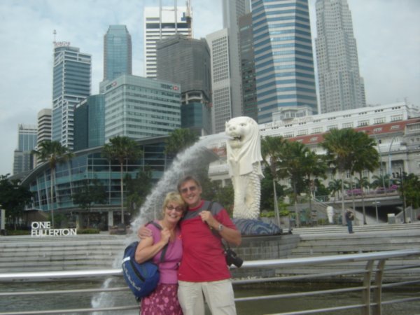 In front of the Merlion statue