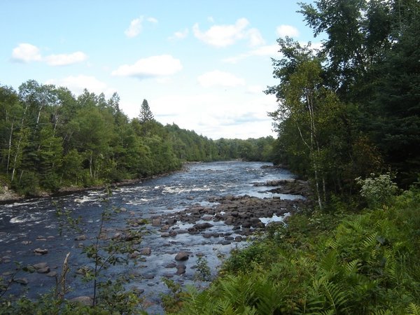 Riviere Rouge along the trail