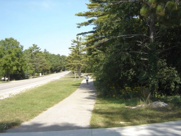 Lakeshore Drive Trail 06