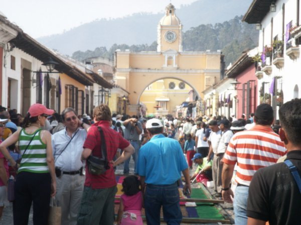 The arch and carpets and crowds