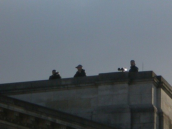 Snipers and Officers on the Roof of the Palace