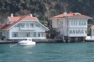 Beautiful houses on the water