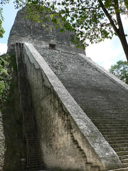 Tikal, Temple V