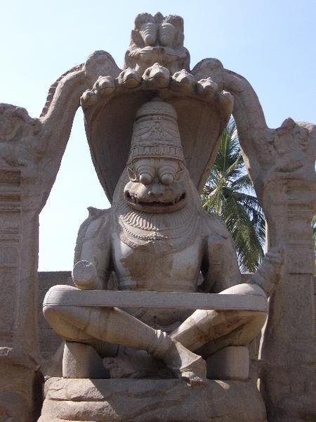 Lakshmi Narasimha statue, Hampi
