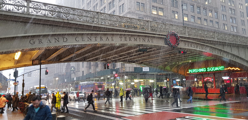 Grand Central Station - Snowing!