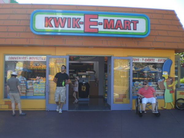 Kwik-E-Mart!