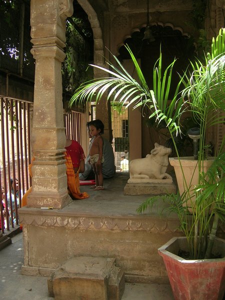 Kashi's place has it's own Hindu temple facing the Ganga.