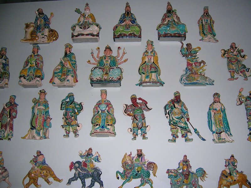 Chinese porcelain figures in the museum.