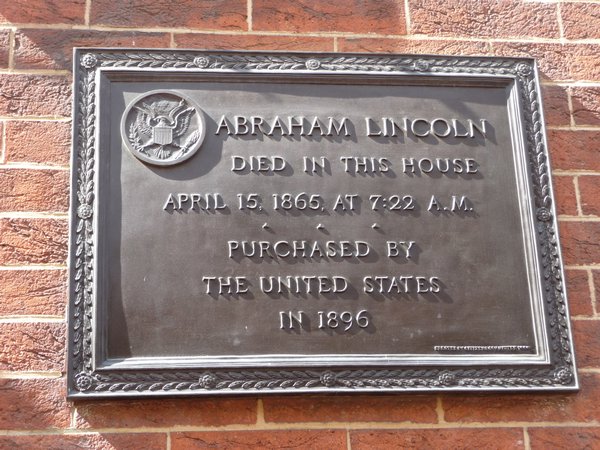 Plaque @ house where Lincoln died