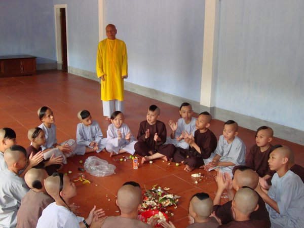 Novice monks