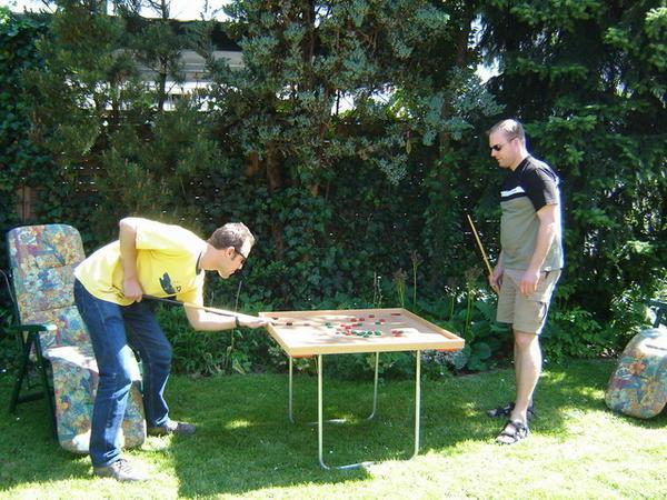 Kai and Jens playing Bob. A Danish game.