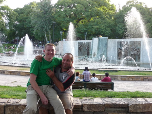 Manly love in the fountains