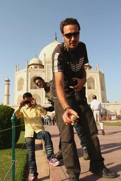 Taj Mahal paparazzis