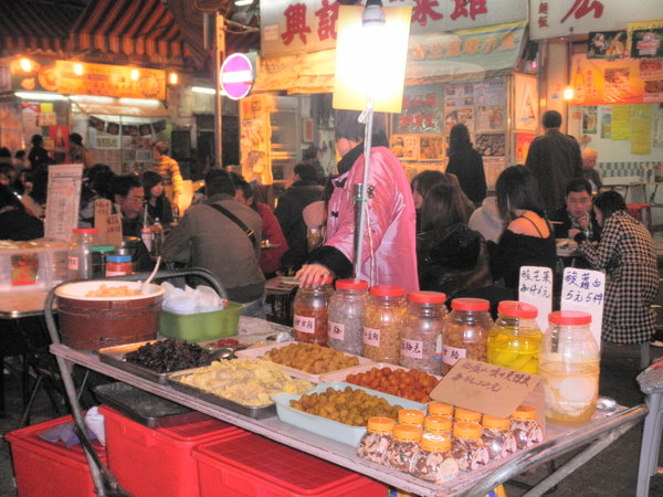 Temple Street Night Market