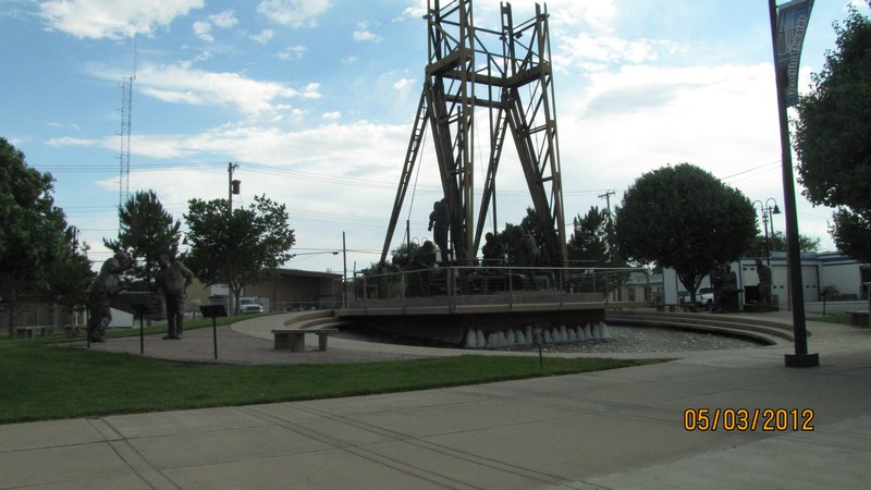 Monument to the Oil Rough Necks in Artesia, NM