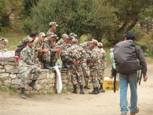 Militar troops cleaning the way