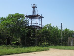 Observation tower at the edge of the runway. 