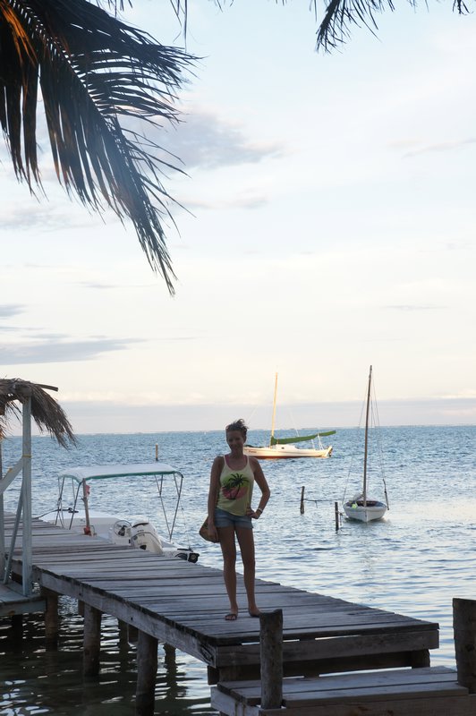 CAye Caulker in front of Tinnas Backpackers