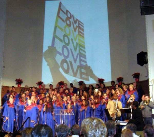 Choir feeling the Love 