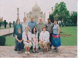 Group at Taj Mahal April 2009