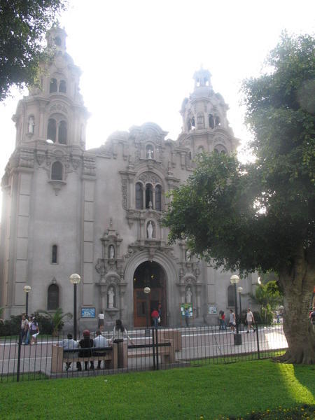 Cathedral near Parcque Central