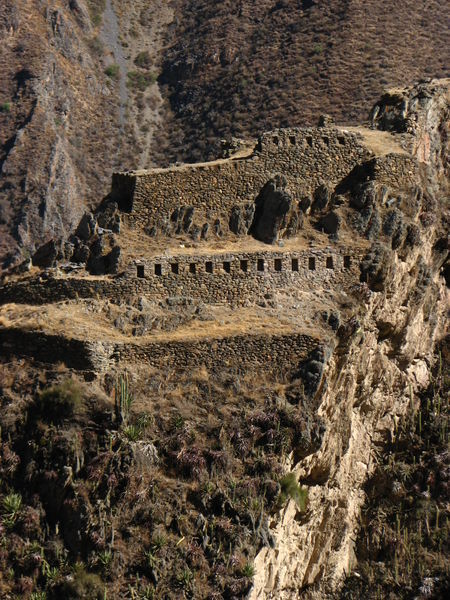 The watch tower opposite the Ollantaytambo Ruins