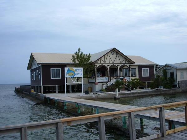 The hostel at the cays