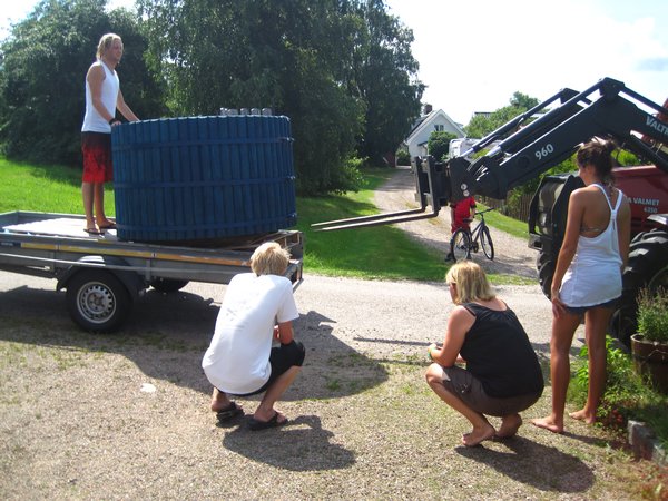 Unloading of the badtunna
