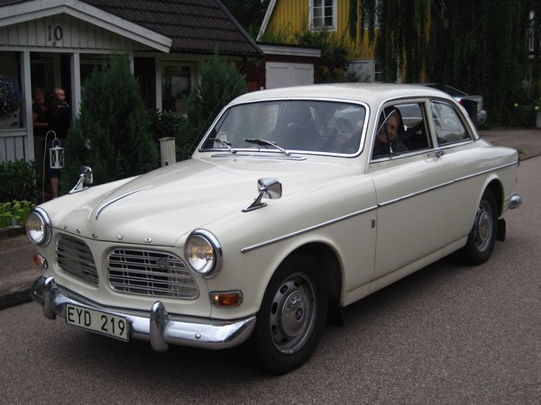 Stylin' in a classic Volvo