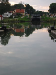 Locke's at Gota Canal