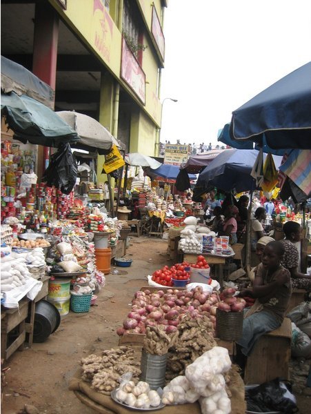 Kaneshie Market, exterior